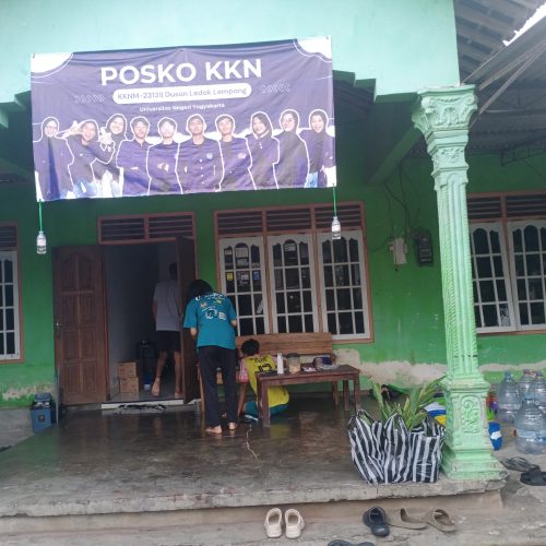 KKN UNY sosialisasi tanaman Toga