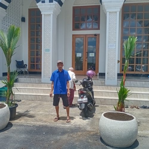 palem merah dikirim ke Masjid Progo Bani Dawam palem merah dikirim ke Masjid Progo Bani Dawam